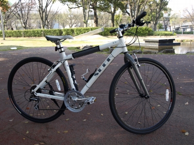GIANT SEEK R3 実車インプレッション: クロスバイクで行く自転車通勤